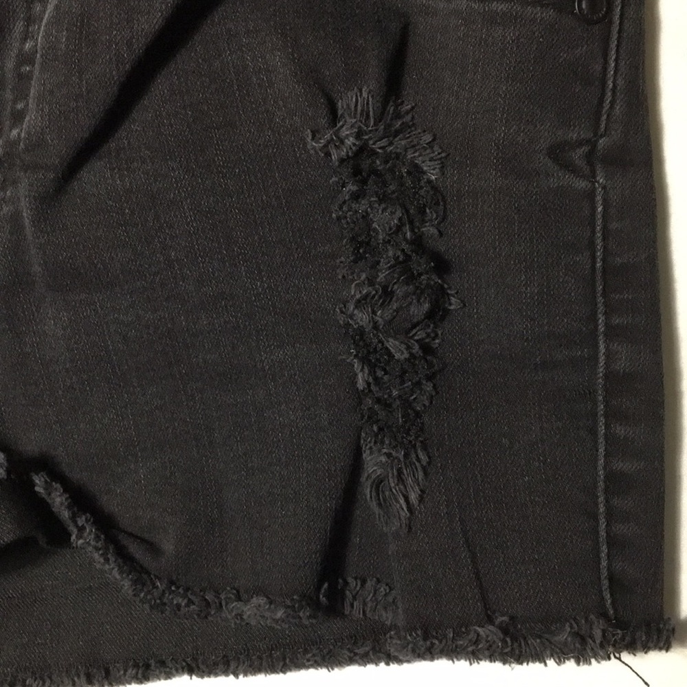 Shorts - Picture 5 of 5